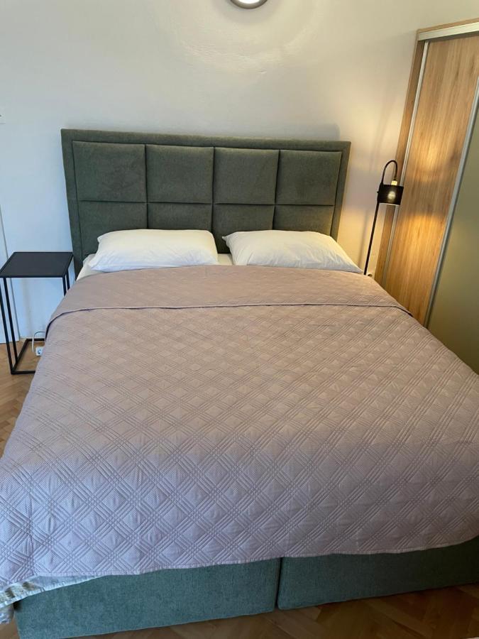 Diana Rooms And Apartments ستاريغغاد باكلينتسا المظهر الخارجي الصورة