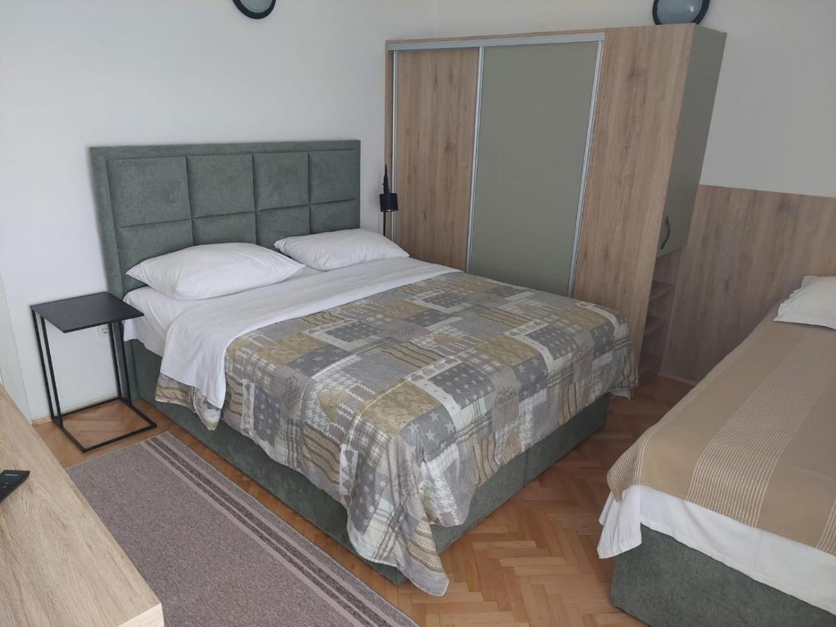 Diana Rooms And Apartments ستاريغغاد باكلينتسا المظهر الخارجي الصورة