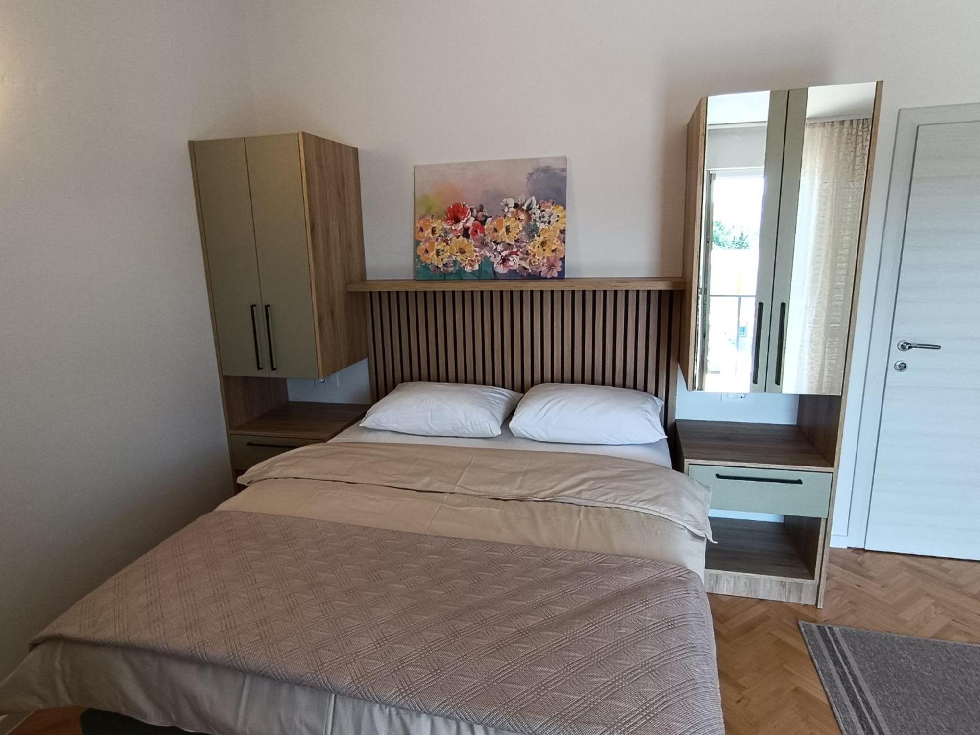 Diana Rooms And Apartments ستاريغغاد باكلينتسا المظهر الخارجي الصورة