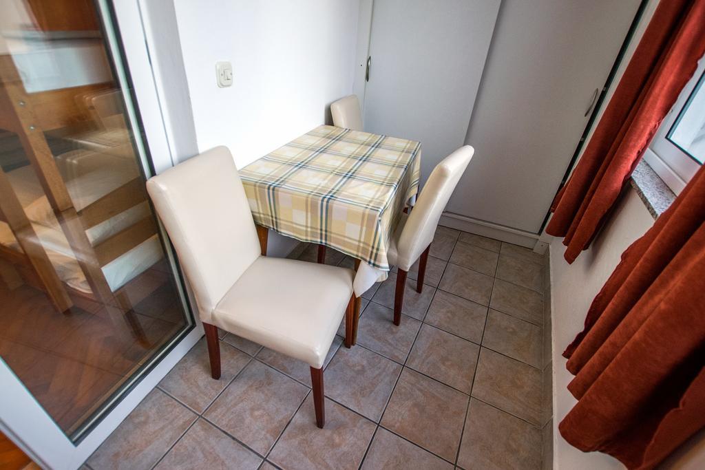 Diana Rooms And Apartments ستاريغغاد باكلينتسا المظهر الخارجي الصورة